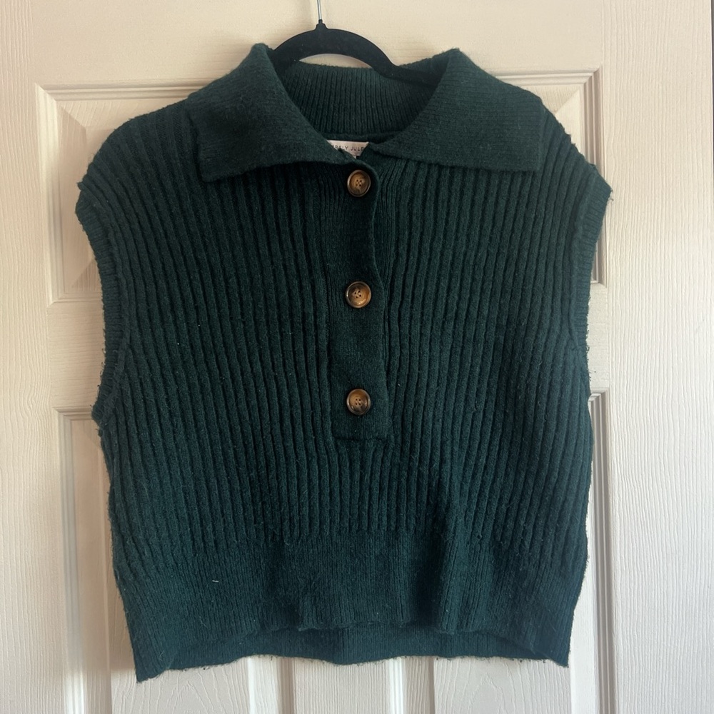 Dark Green Sleeveless Knit Sweater Vest